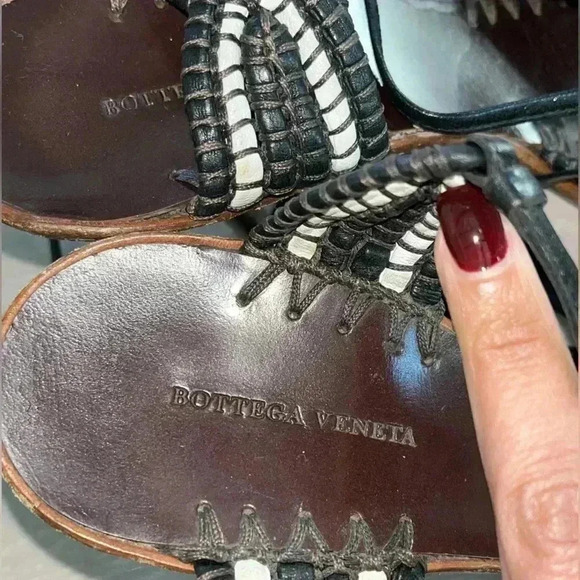 Bottega Veneta brown woven Lace Up sandal Heels sz 38
READ DESCRIPTION - Picture 5 of 10